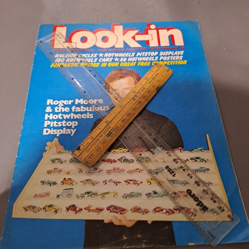 Look magazine features hot - look-in,