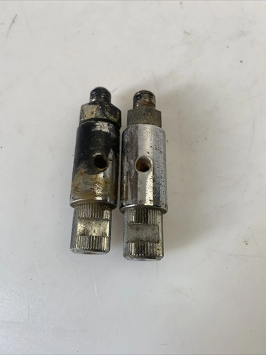 Indicator bracket bolts - indicator,