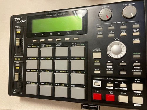 Akai professional mpc1000 - akai,