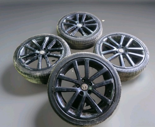 Genuine alloy wheels - 18",