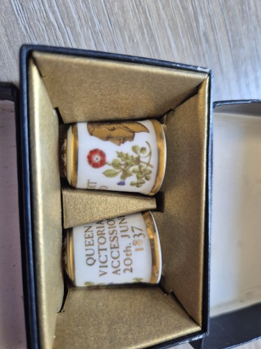 186 royal crown derby - -, set