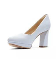 Clarks Ladies VISTA COURT Pale