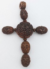 c1800 FRENCH ANTIQUE CARVED COQUILLA NUT CRUCIFIX