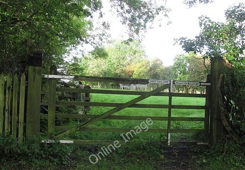 Photo 6x4 shut the gate - photo,