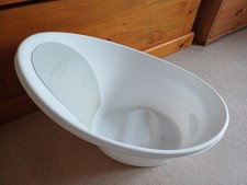 Shnuggle Baby Bath - Excellent