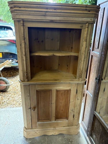 Pine corner cupboard - corner, with