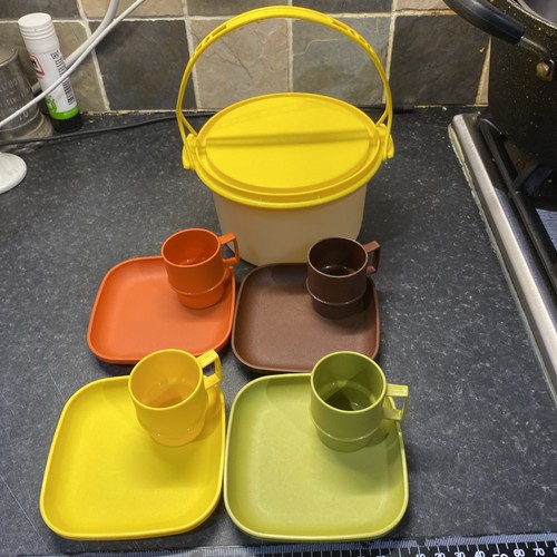 Vintage 1979 tupperware - vintage,