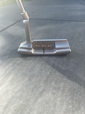 Amazing condition Titleist Scotty Cameron Super Select Newport 2+ 34 Inches