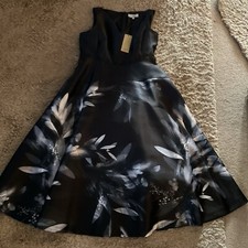 BNWT Ladies Monochrome Coast