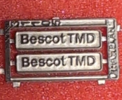 Gauge class nameplates - gauge,