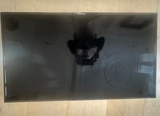 PANASONIC 40" LED TV