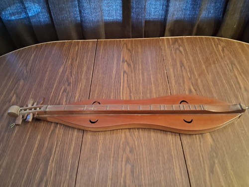 String homemade mountain - 4-string,