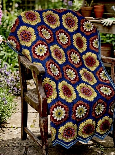 Blue house crochet - blue,
