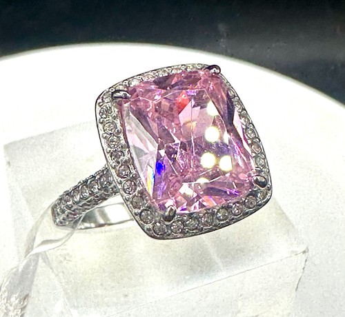 Ladies pink ring silver