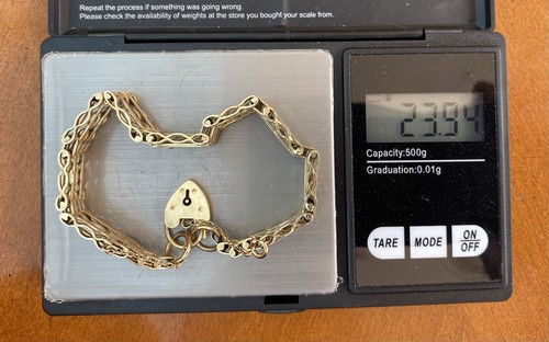 Beautiful 9ct hallmarked - a,