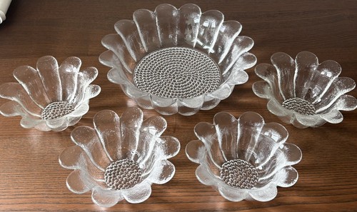 Dartington daisy glass bowls - glass, x
