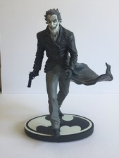 DC Direct Batman Black & White