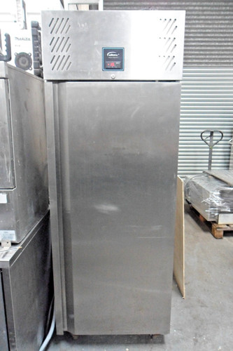 Freezer upright single door - single,