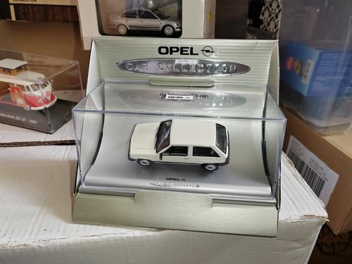 Boxed model opel - model,