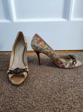 Dune Embroidered Floral Canvas Peep Toe Heels Shoes Size 38 / 5