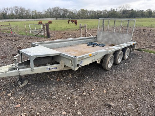 Ifor williams tri - williams, tri-axle