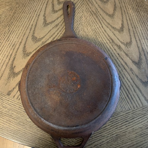 Lodge cast iron skillet - cast, 10.25"