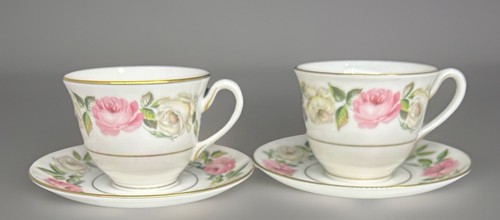 Pair royal worcester - of,