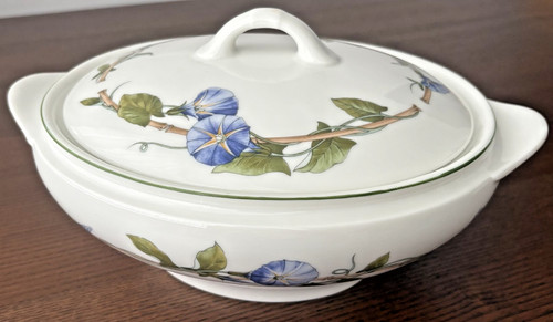 Wedgwood blue delphi oval - blue,