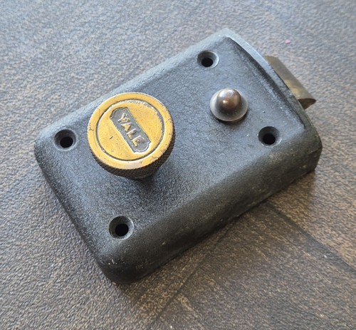Vintage yale door deadbolt - yale,