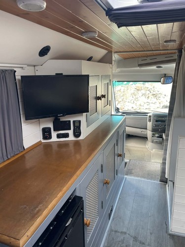 Off grid camper van