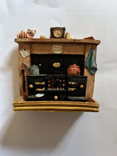 Peter fagan colour box - box, cats