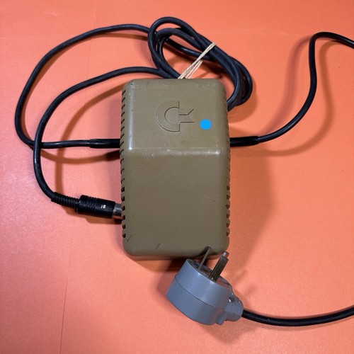 Genuine commodore c64 - genuine, 64