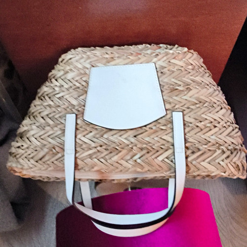 Natural woven straw - natural,