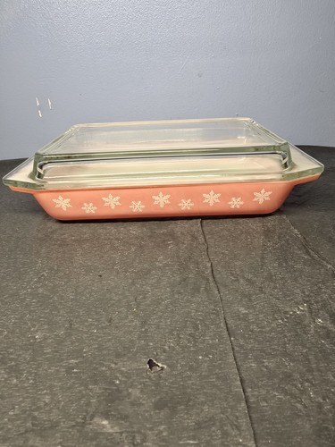 Pyrex vintage rare - , pink