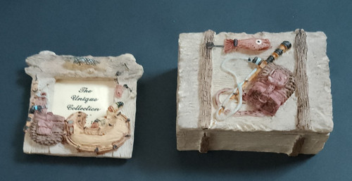 Fridge magnet trinket - fridge, box