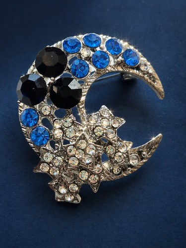 Beautiful vintage crescent - beautiful,