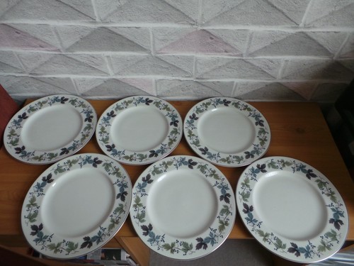 Royal doulton burgundy - royal, set