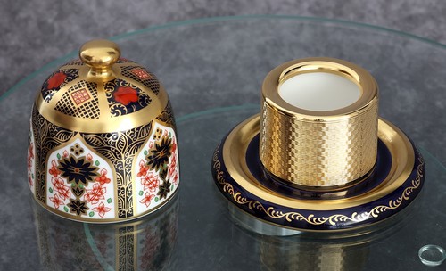 Royal crown derby match - crown,