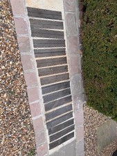 16 Black Plastic Interlocking Gutter Covers To Prevent Leaves Blocking Gutters