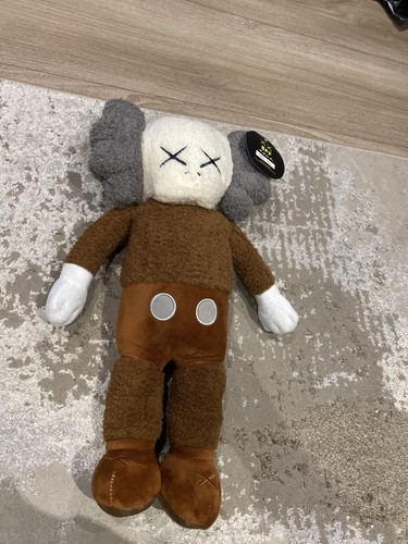 Kaws companion brown flush - kaws,