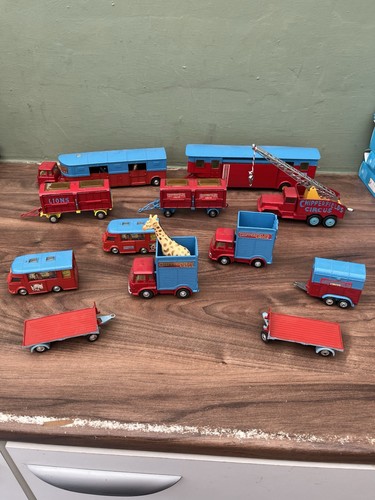 Vintage corgi chipperfields - corgi,