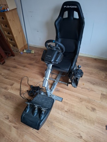 Playseat evolution with - playseat,