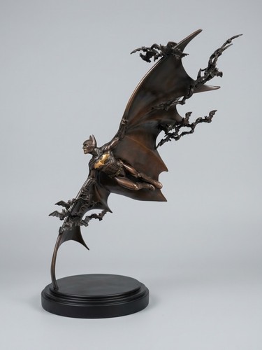 The noble collection statue - the,