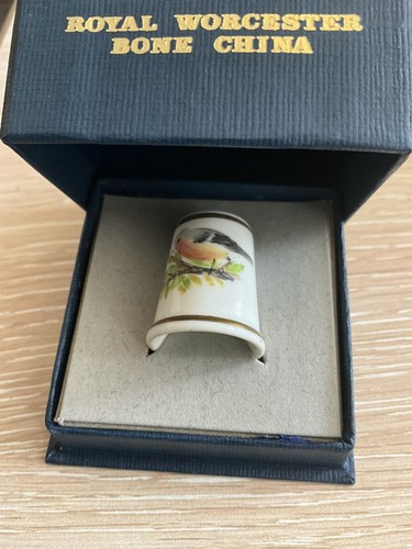Royal worcester bird thimble - worcester,