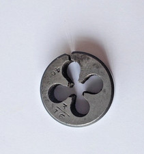 STUART TURNER & OTHER MODEL LIVE STEAM ENGINE 3/16 ME X 40 TPI   SPLIT DIE