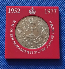 Silver Jubilee uncirculated Crown 1977 Crown in display case (red)