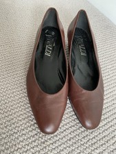 Vivaldi Brown Real Soft