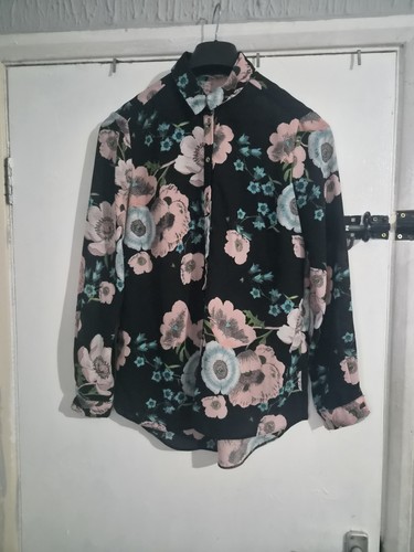 Ladies black floral buttoned - black,