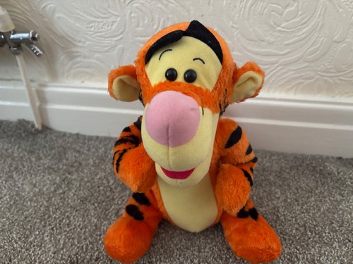 Tigger talking interactive - tigger, toy