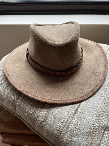 Hats leather steer hide - bc,